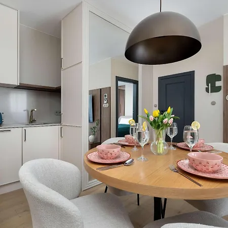 Hevenia Near In Wit Pool & Parking By Renters Prestige *