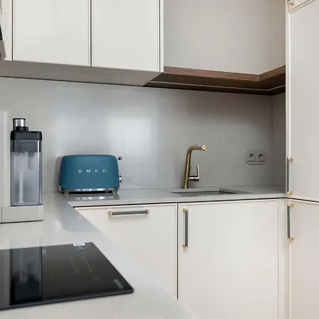 Hevenia Near In Wit Pool & Parking By Renters Prestige 公寓 博格泽利卡
