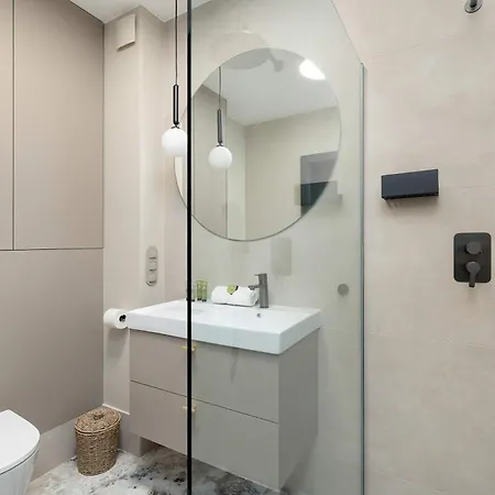 Hevenia Near In Wit Pool & Parking By Renters Prestige 公寓 博格泽利卡