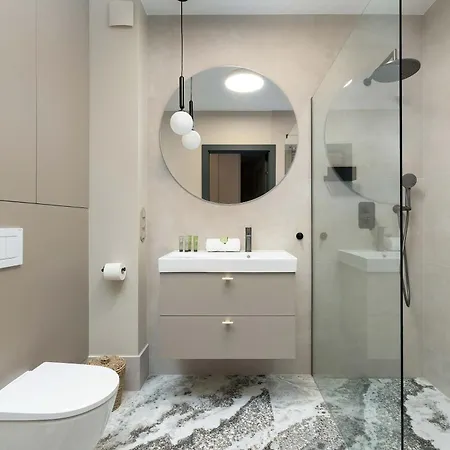 公寓 Hevenia Near In Wit Pool & Parking By Renters Prestige