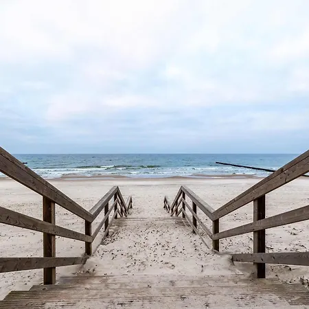 Lägenhet Hevenia Near In Wit Pool & Parking By Renters Prestige