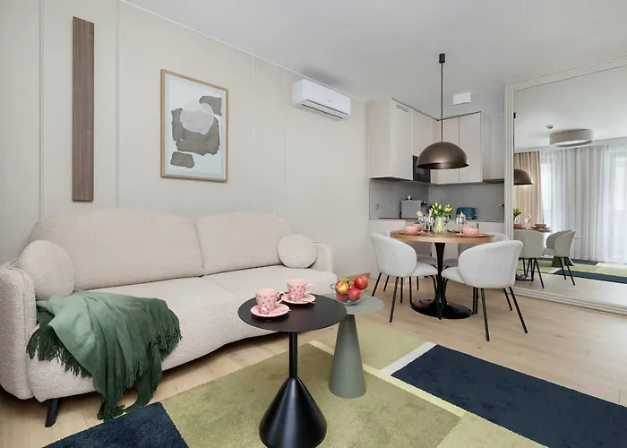 Lägenhet Hevenia Near In Wit Pool & Parking By Renters Prestige